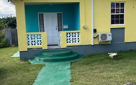 Sasha'S Holiday Home Oistins Barbados